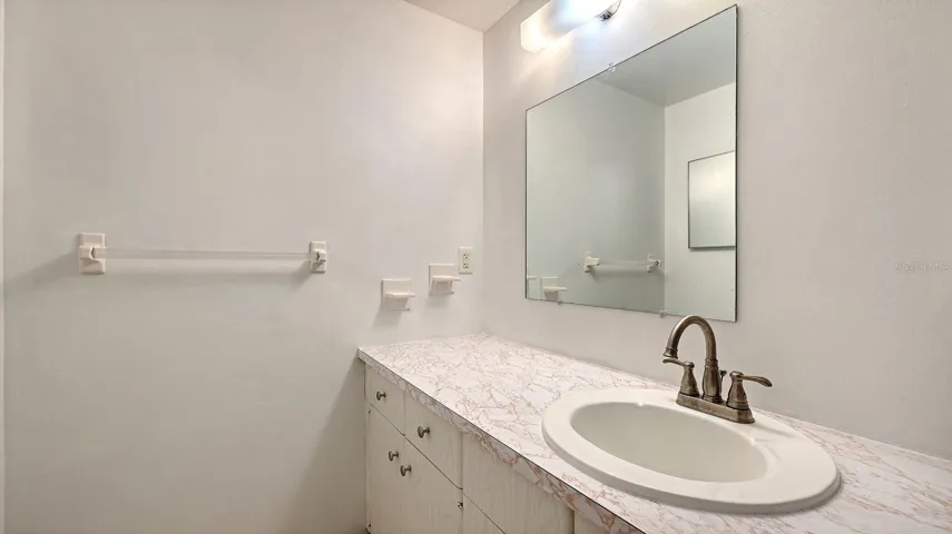 Unstaged Primary Bathroom