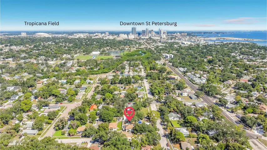 Close to Downtown St Pete, Tropicana Field, and so much entertainment/art/restaurants