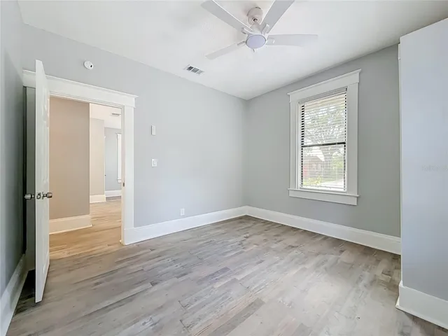 2nd bedroom with access to Jack and Jill bathroom