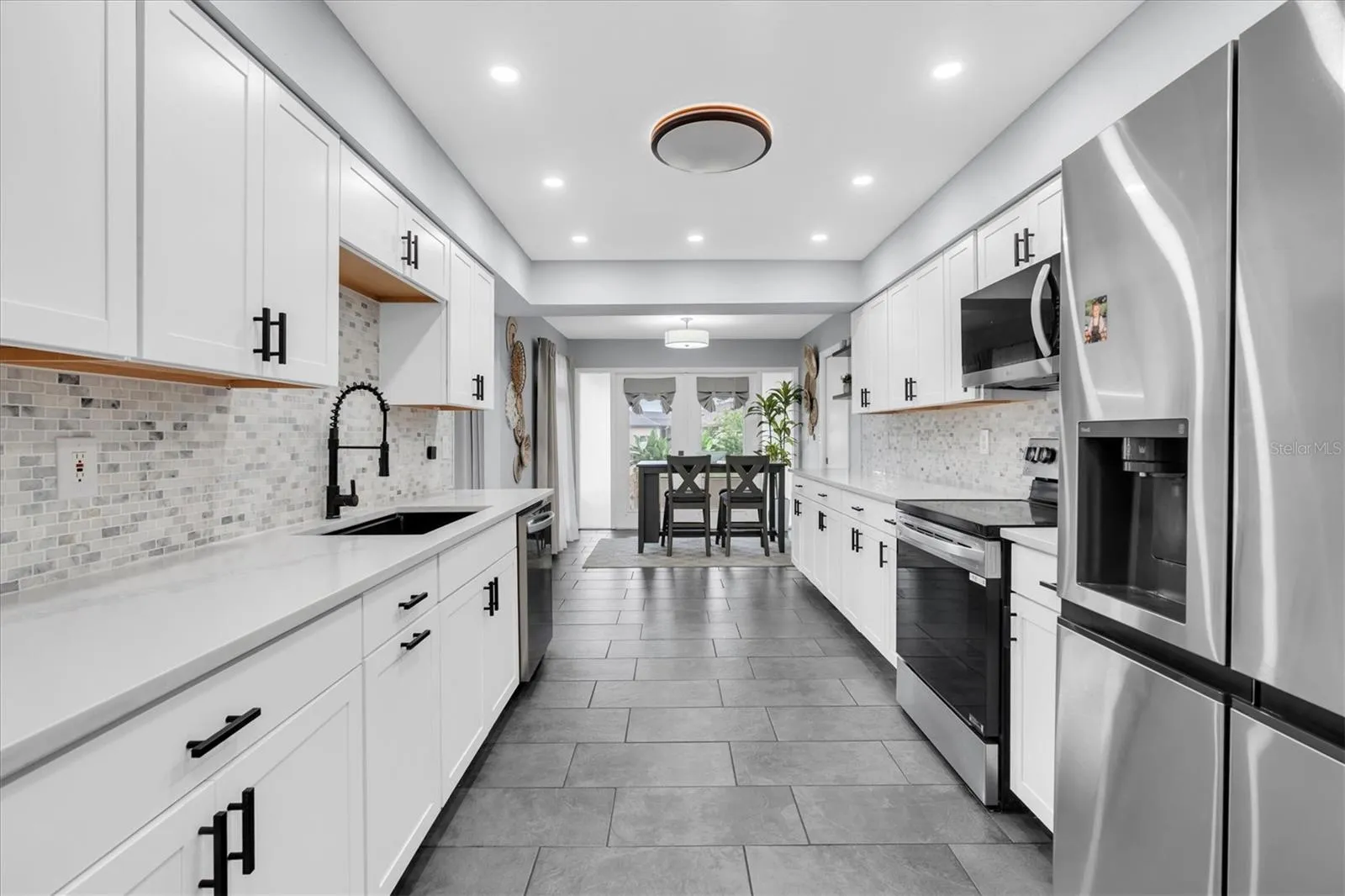 NEW Kitchen