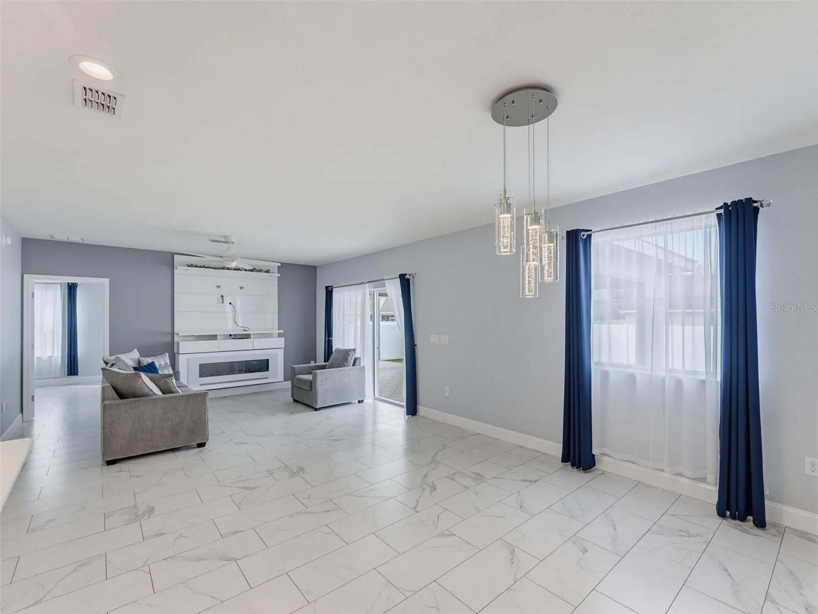 Dining/Family Room