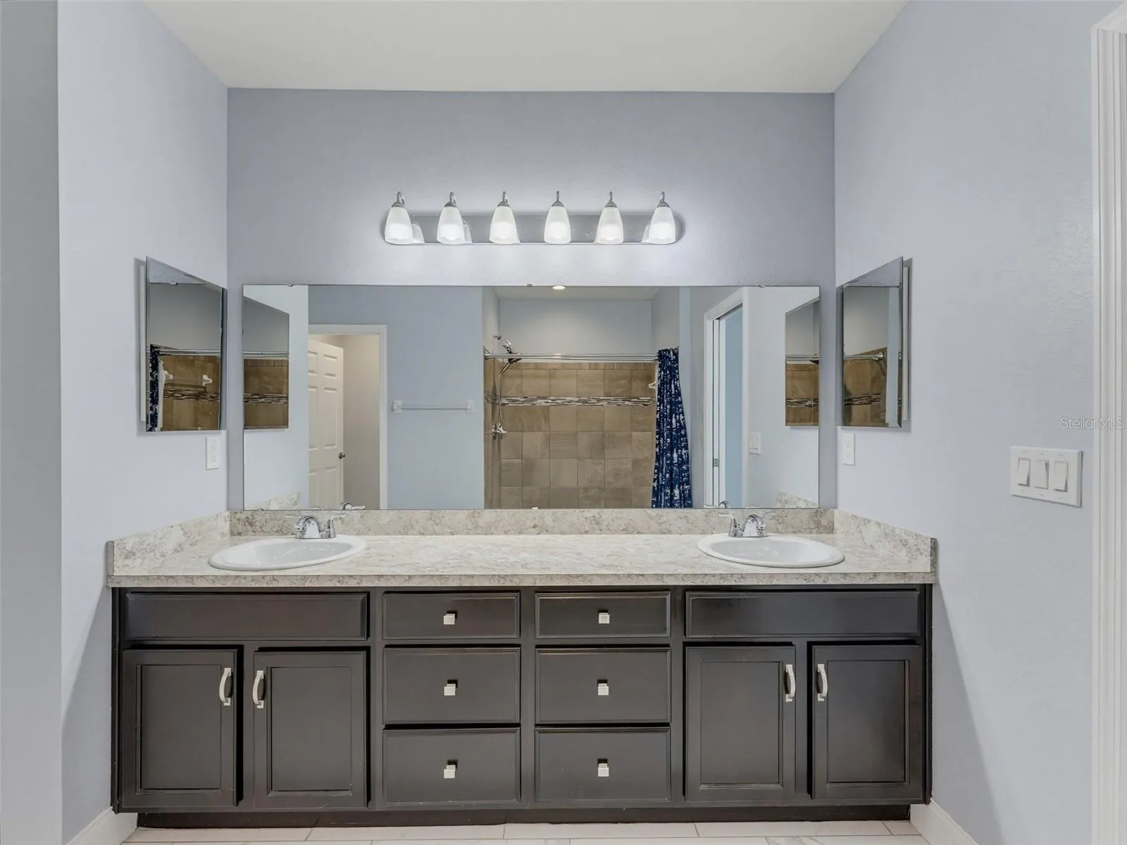 1st floor Primary Bath