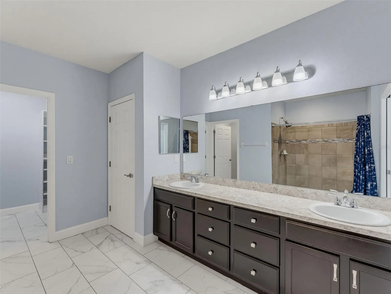 1st floor Primary Bath