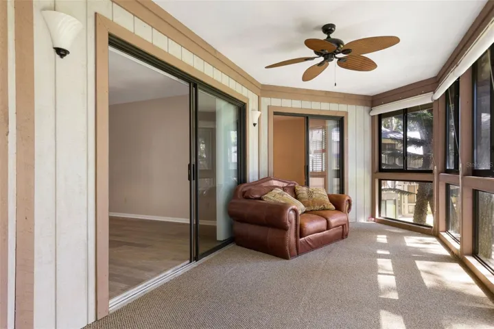 20 Mid Oaks Lanai Off Living &amp; Primary