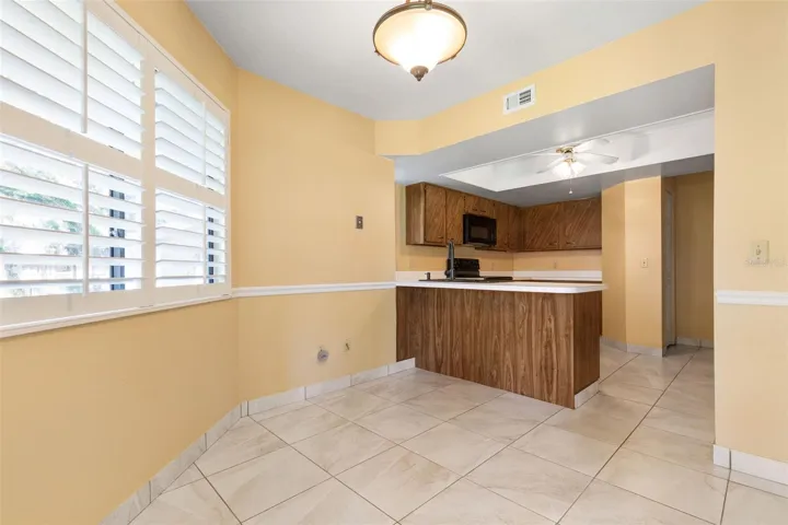 20 Mid Oaks Eat Im Kitchen