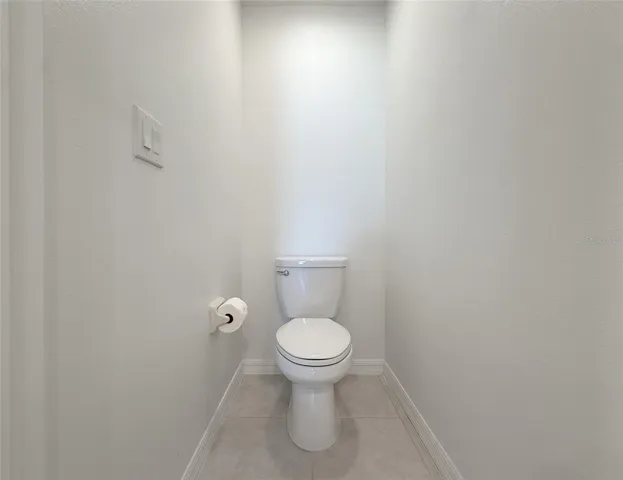 Enclosed toilet