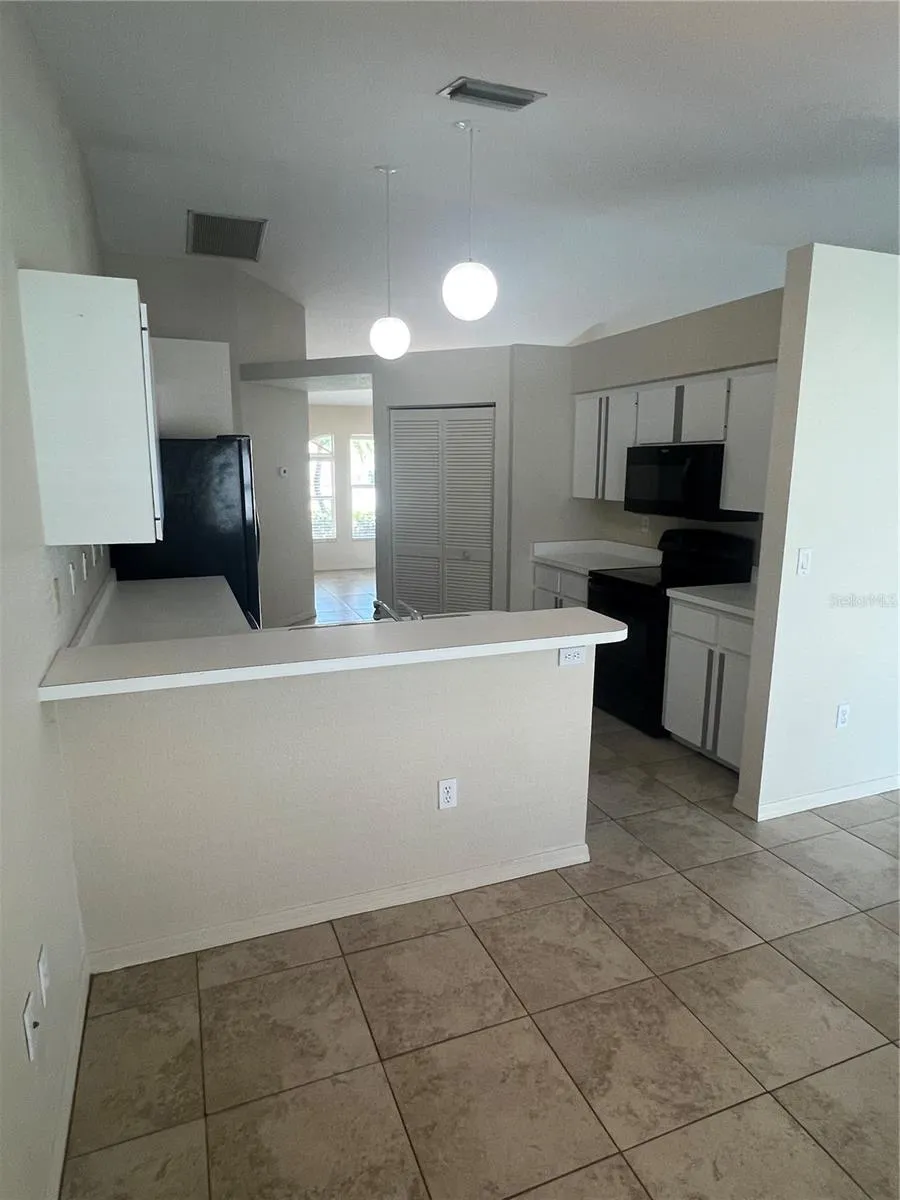 kitchen eat in area