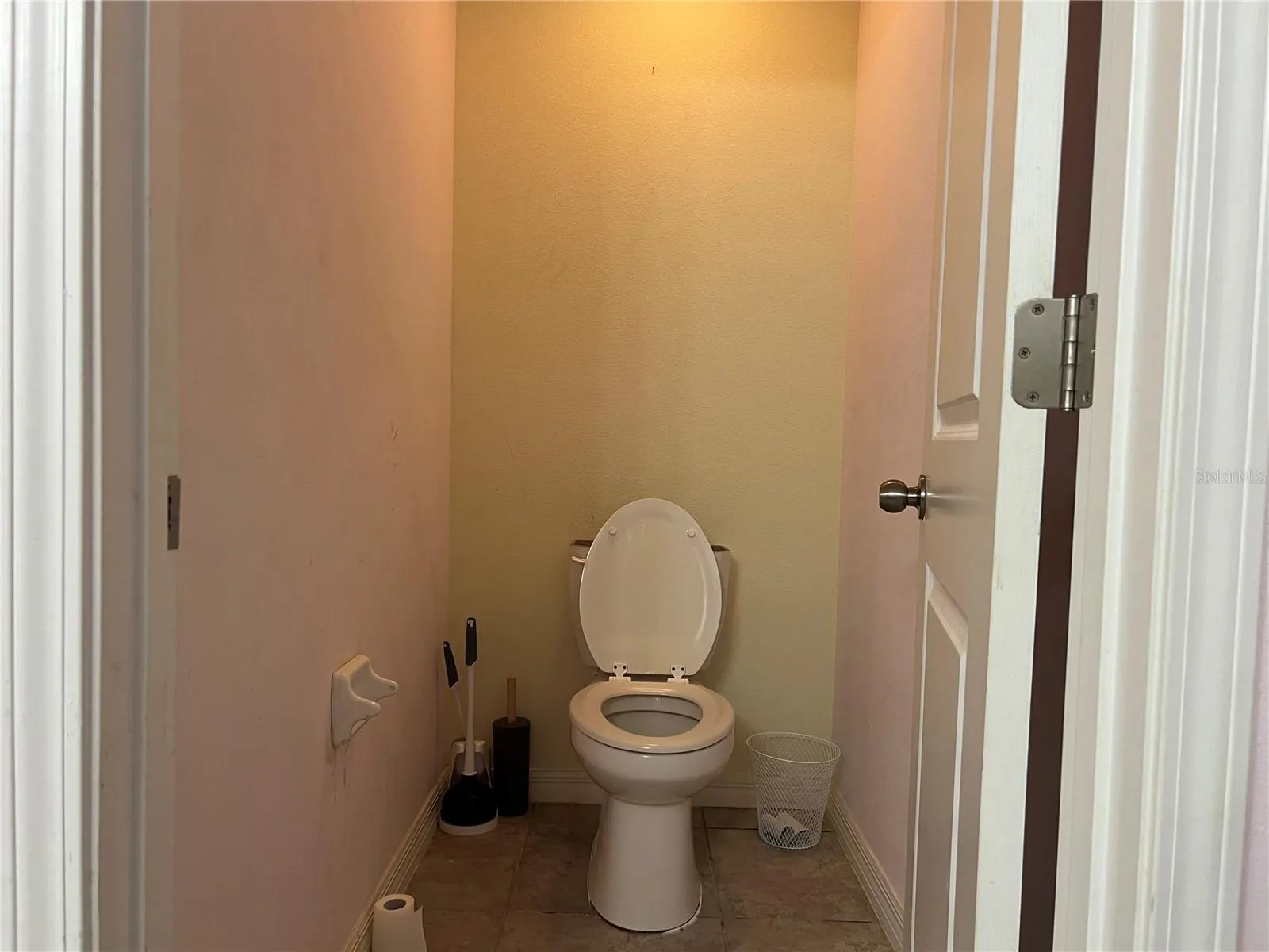 Pravite room