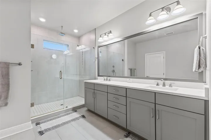 Primary bath with walk in shower and water closet