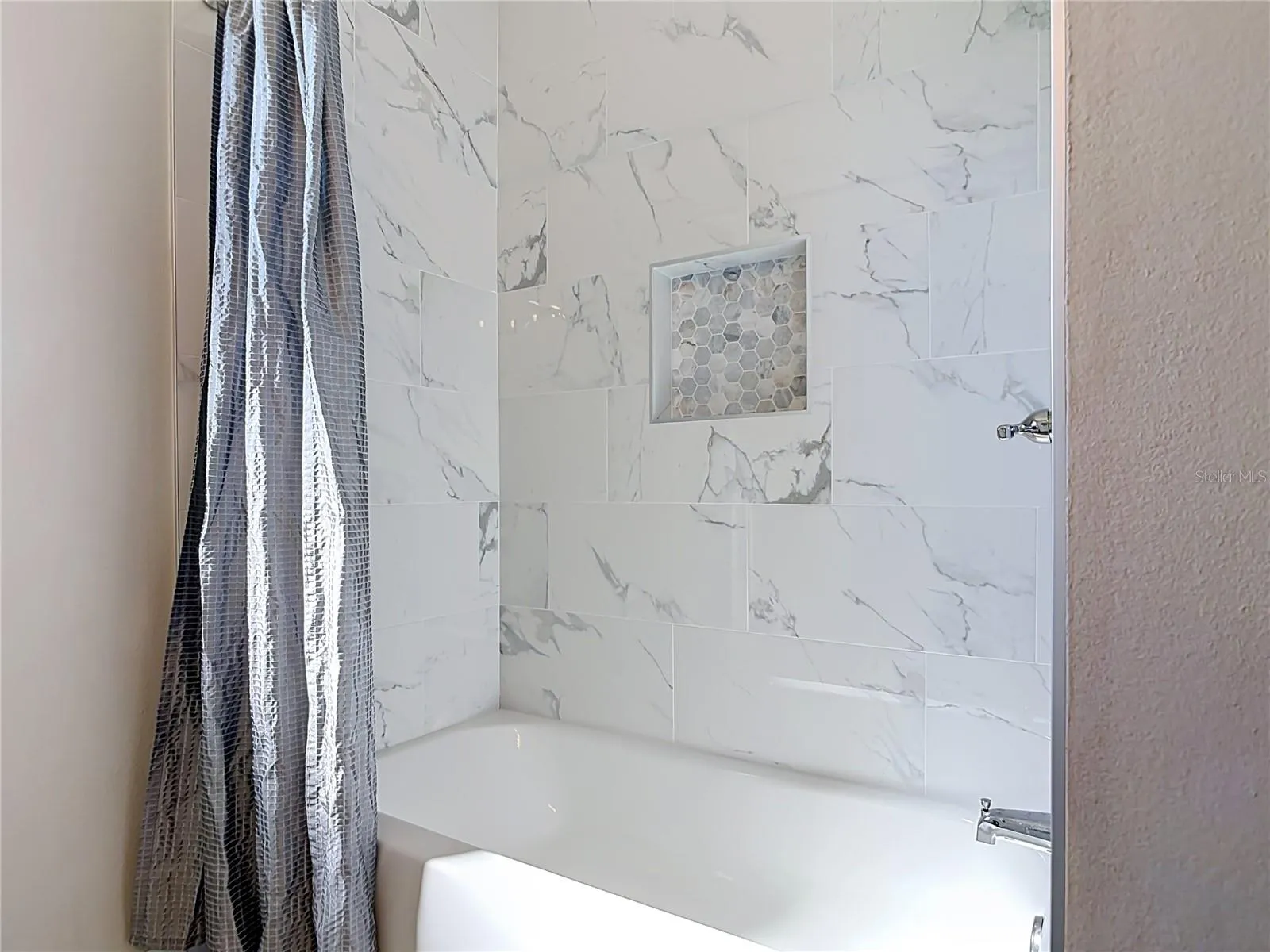 Guest bathroom.