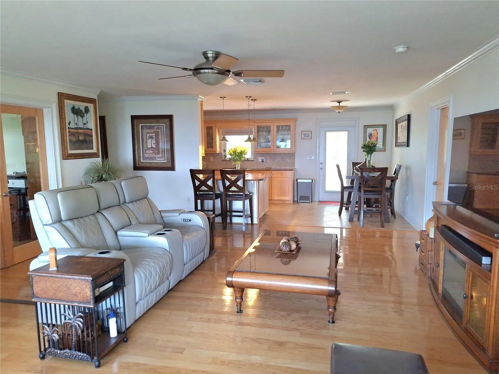 Open Plan Great Room/Dining.