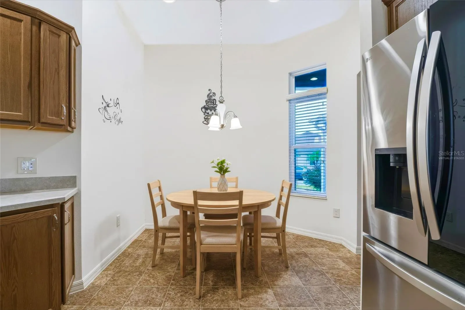 Dinette (Virtually Staged)
