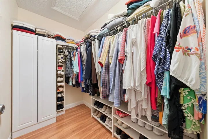 Walk In Closet