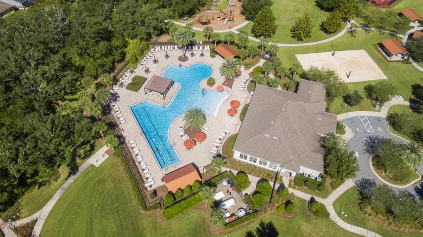 Pool and clubhouse