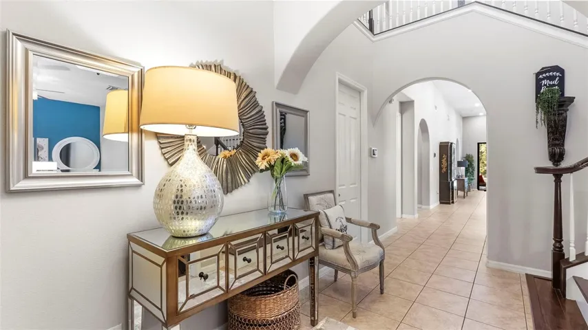 Interior Entryway/Foyer