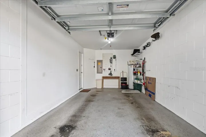 1 car garage