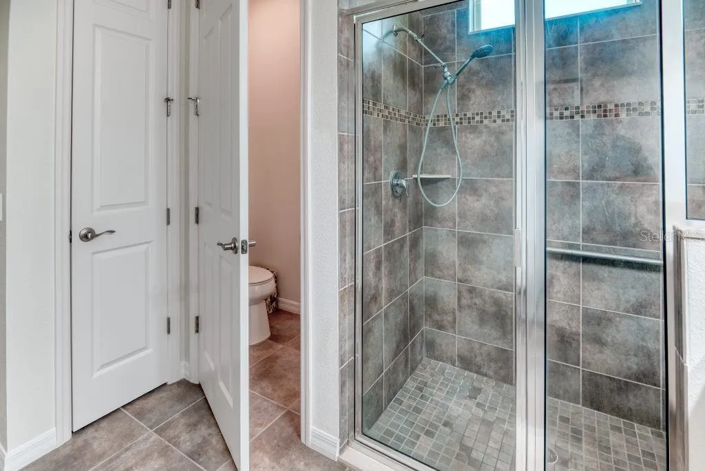 LINEN &amp; COMMODE Closet
