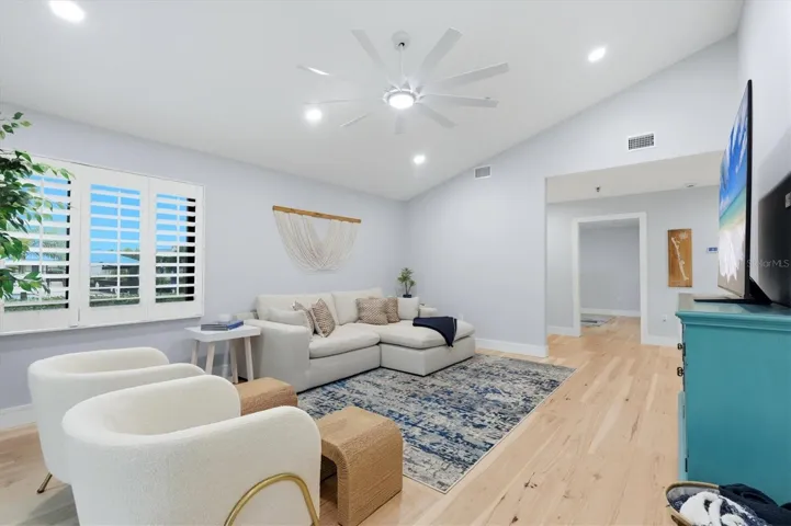 Turnkey furnishedLiving Room