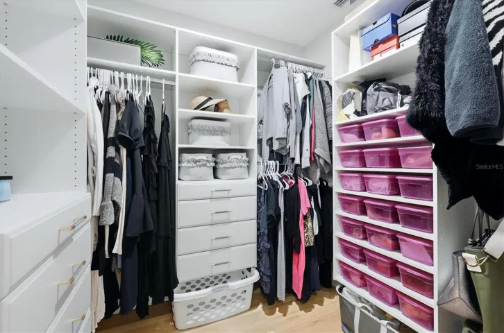 Walkin in closet