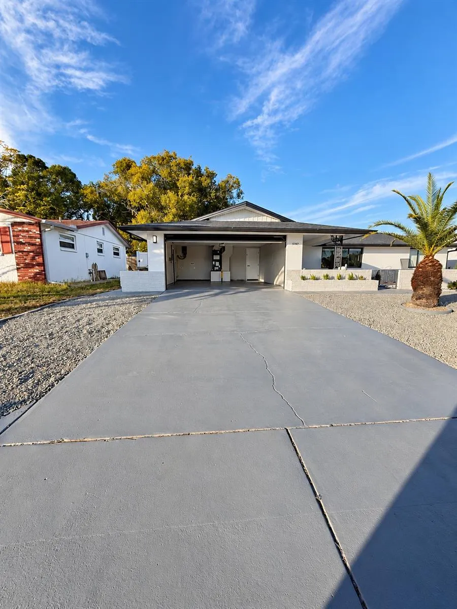 Front of house from driveway