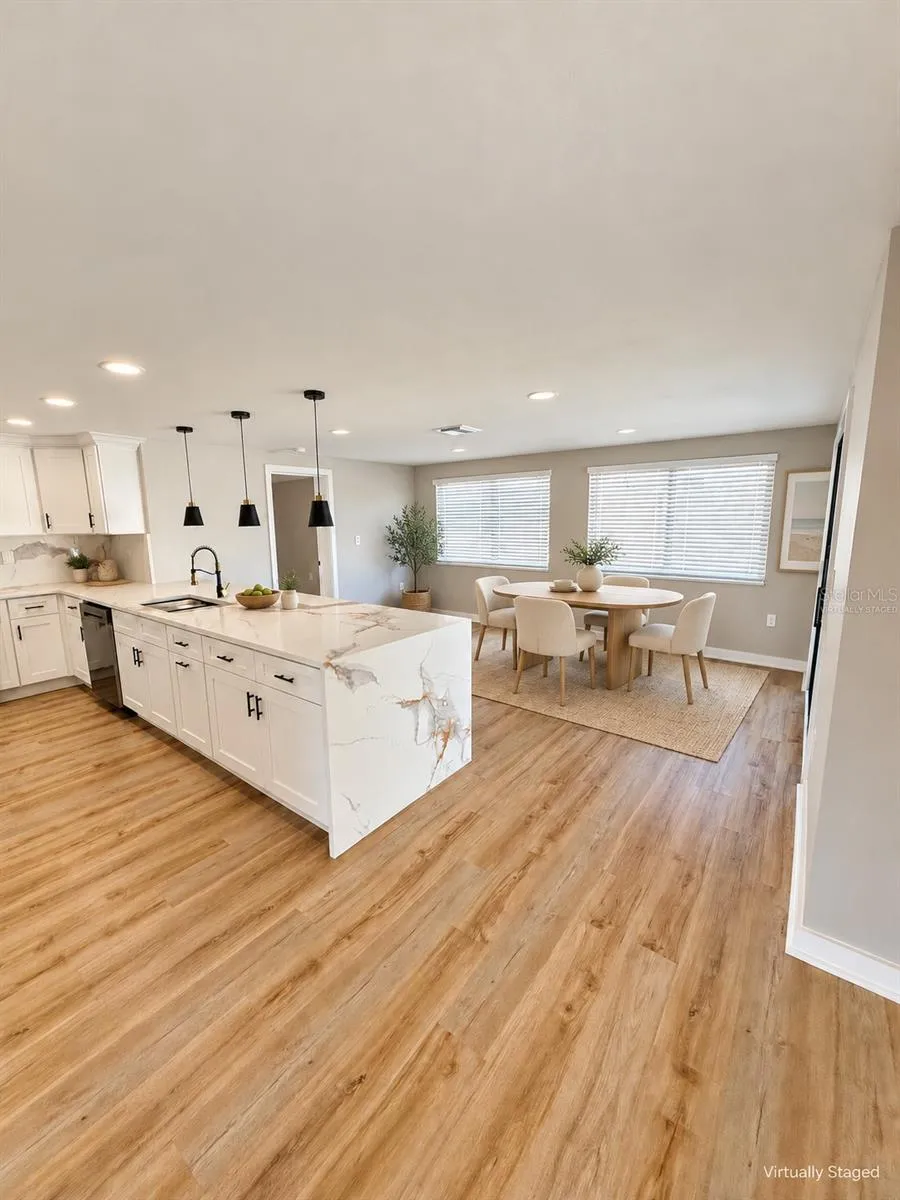 Kitchen and dining room virtually staged