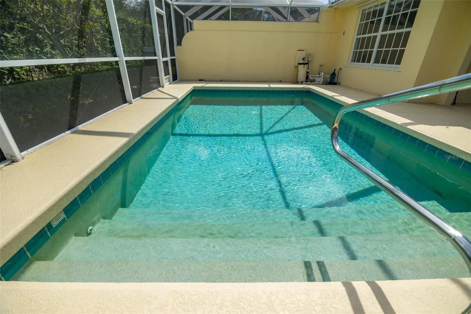 Detail shot of the pool.