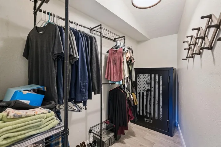 Walk-in closet