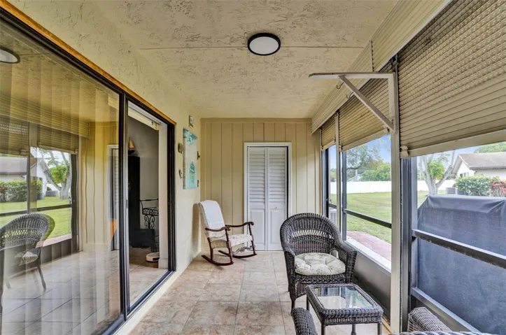 Covered/Enclosed Lanai