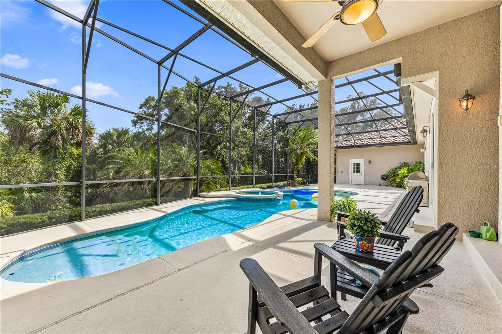 POOL W PATIO AREA