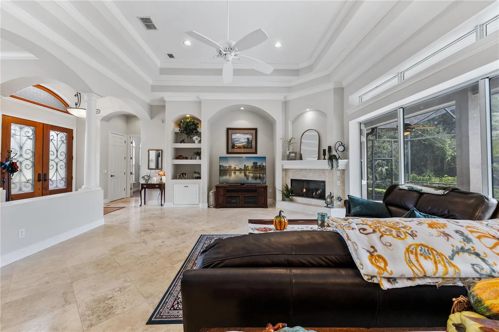 FAMILY ROOM 2