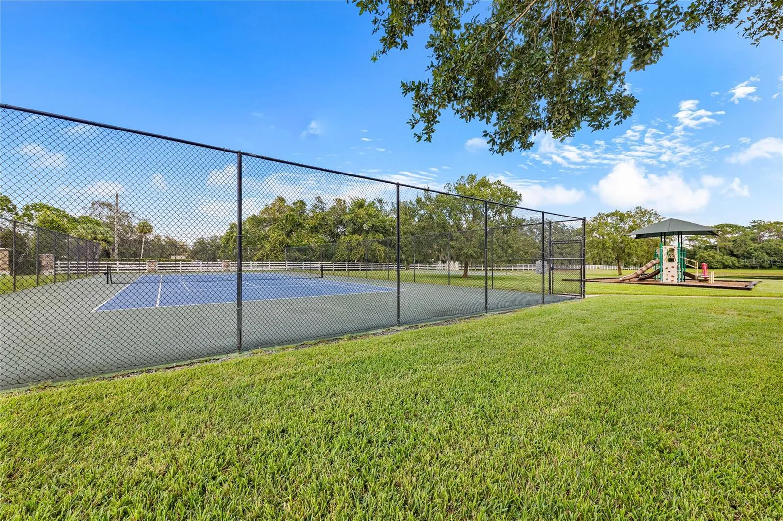 COMMUNITY TENNIS COURT