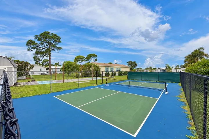 Pickleball court