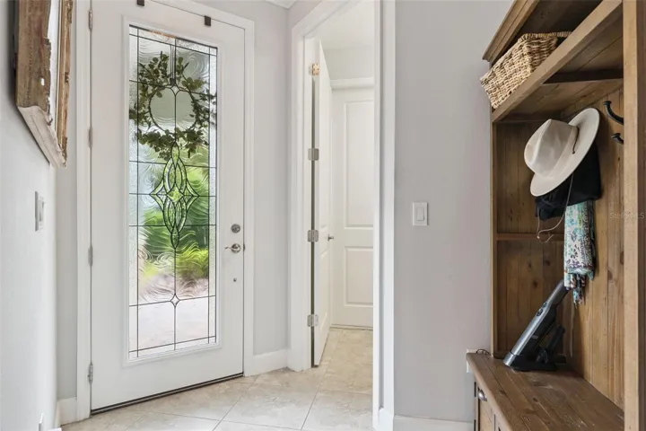 Foyer entryway