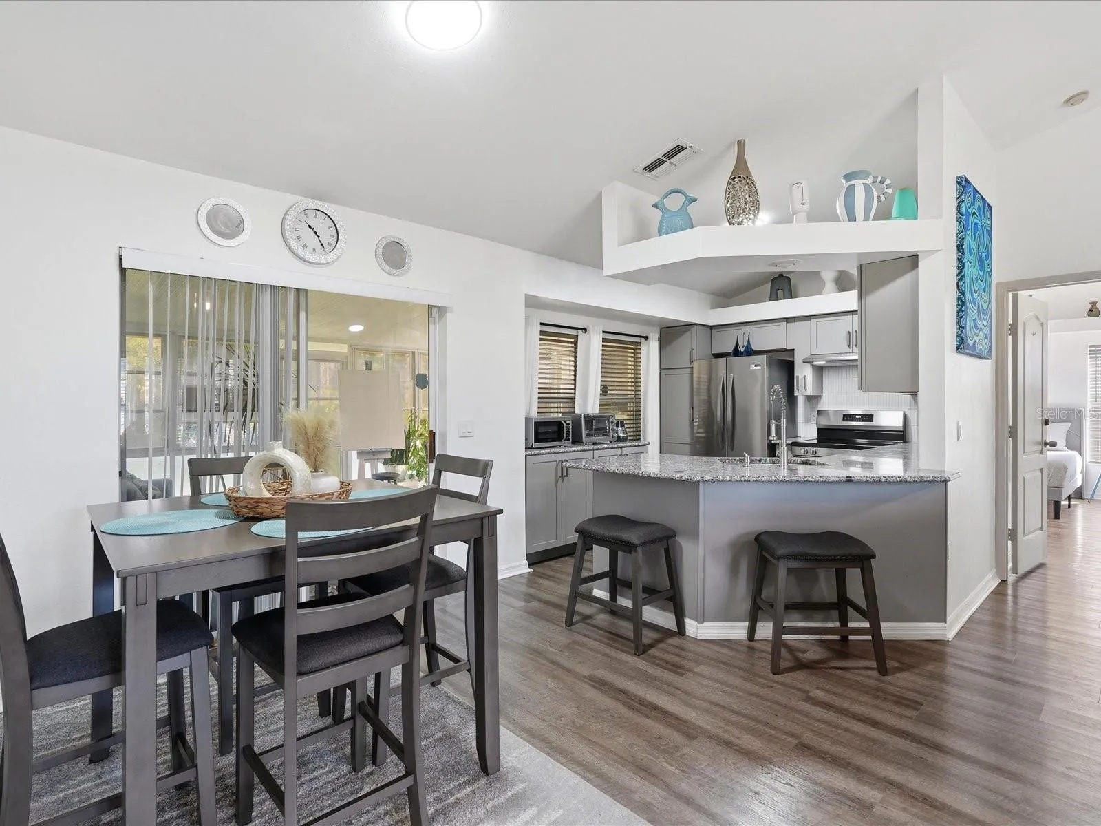 Dining area facing kitchen