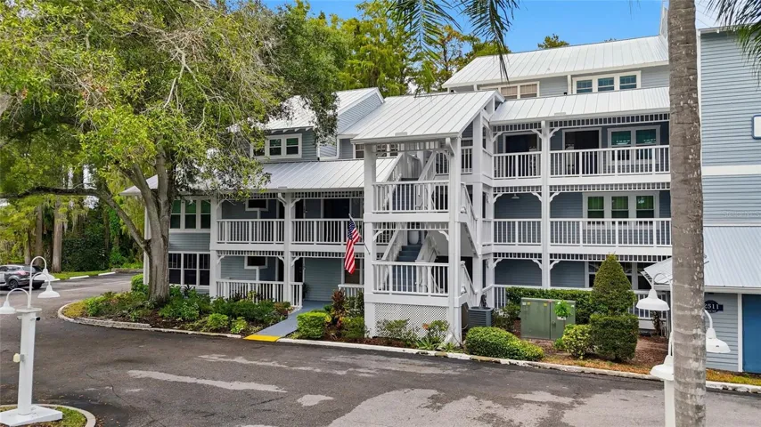 Front of Diana Building, 2511 Dolly Bay Drive