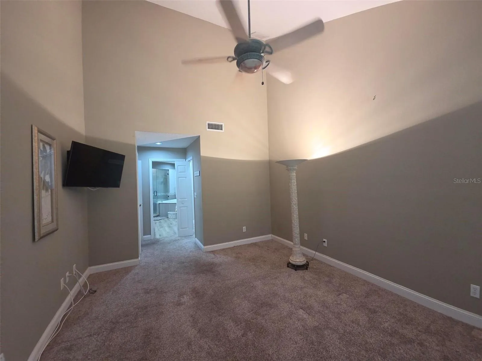 PRIMARY BEDROOM MAIN FLOOR