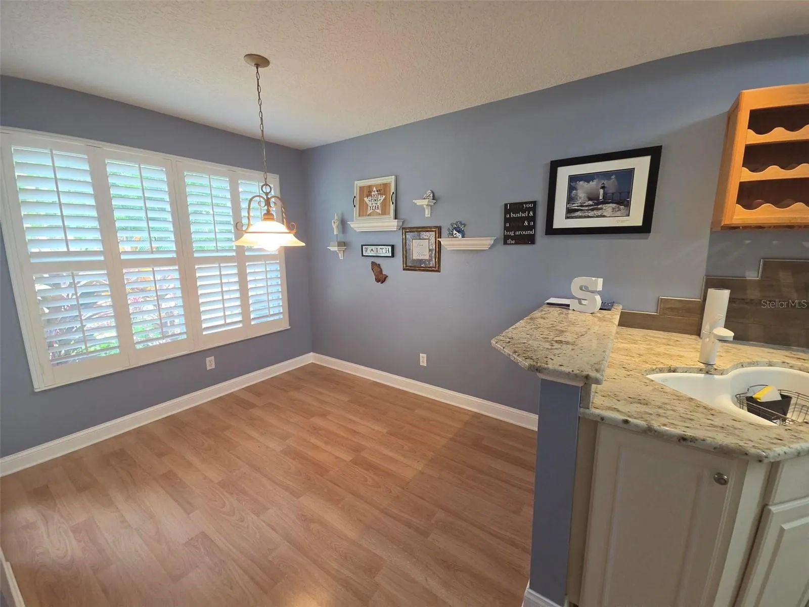 BREAKFAST ROOM