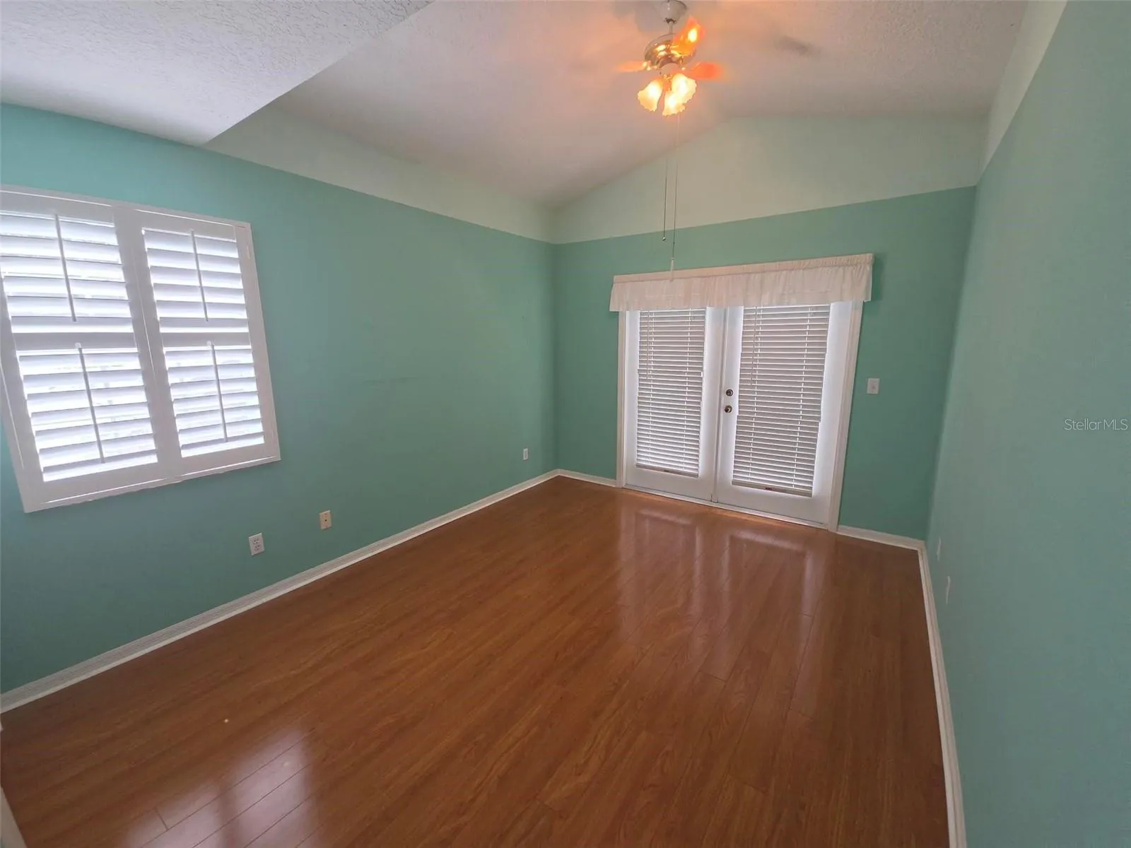 3RD BEDROOM UPSTAIRS