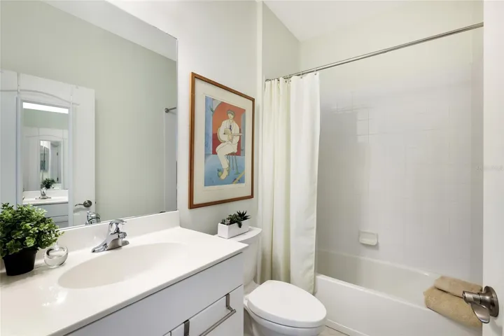2nd Bathroom