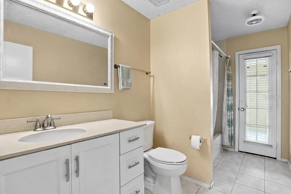 2nd Bathroom