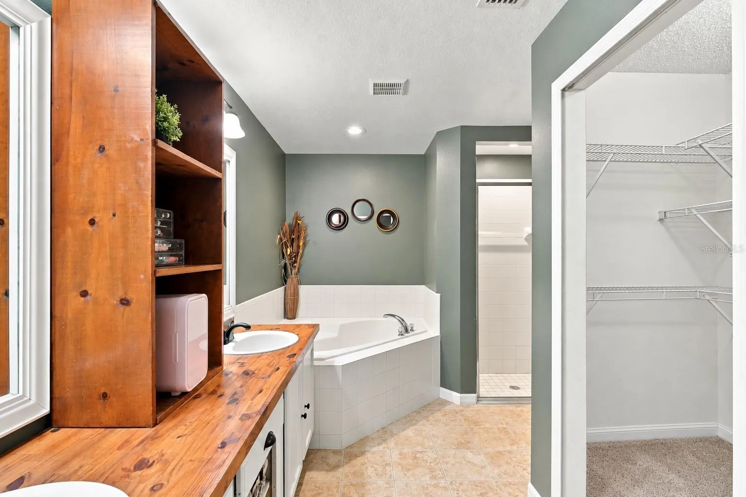 Primary bath