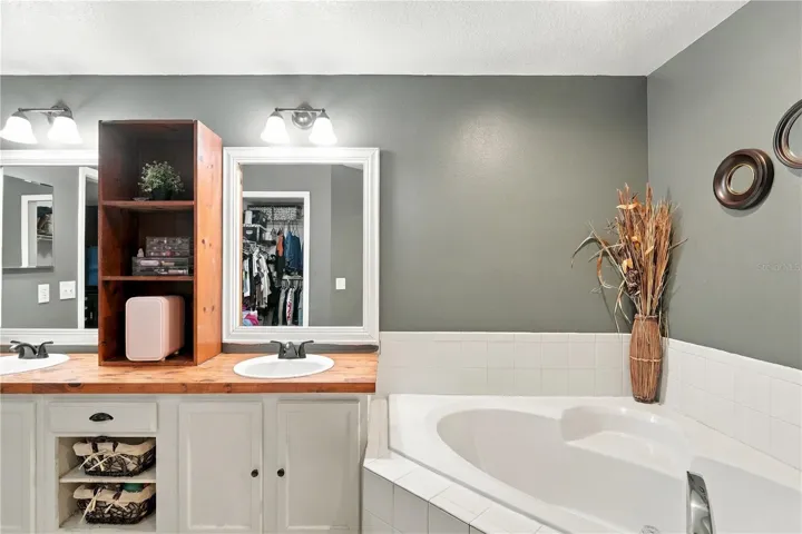 Primary bath