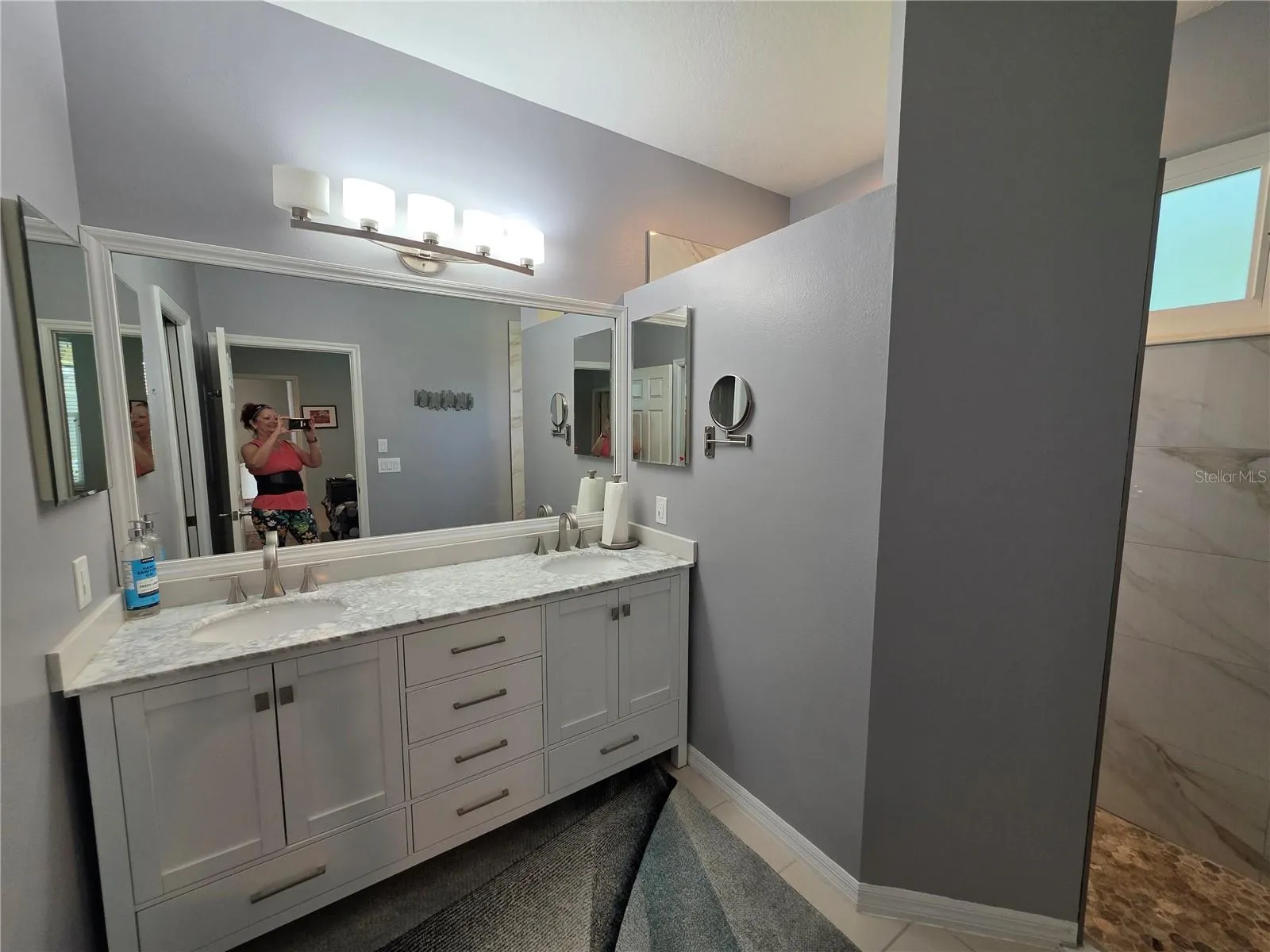 Spacious Primary bath