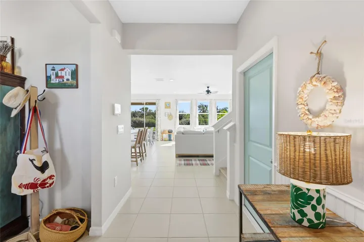 Foyer Entry