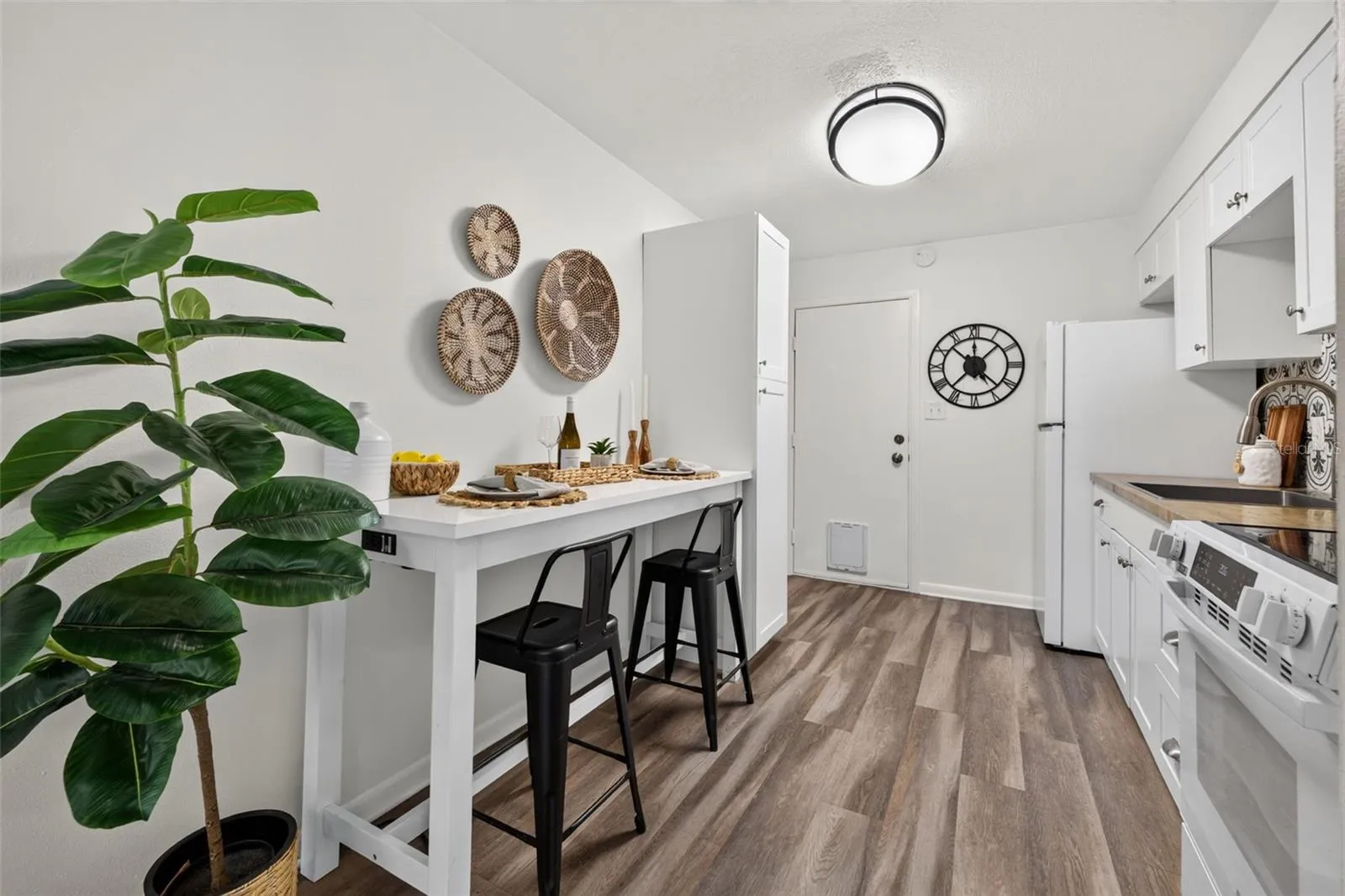Eat in Space in Kitchen