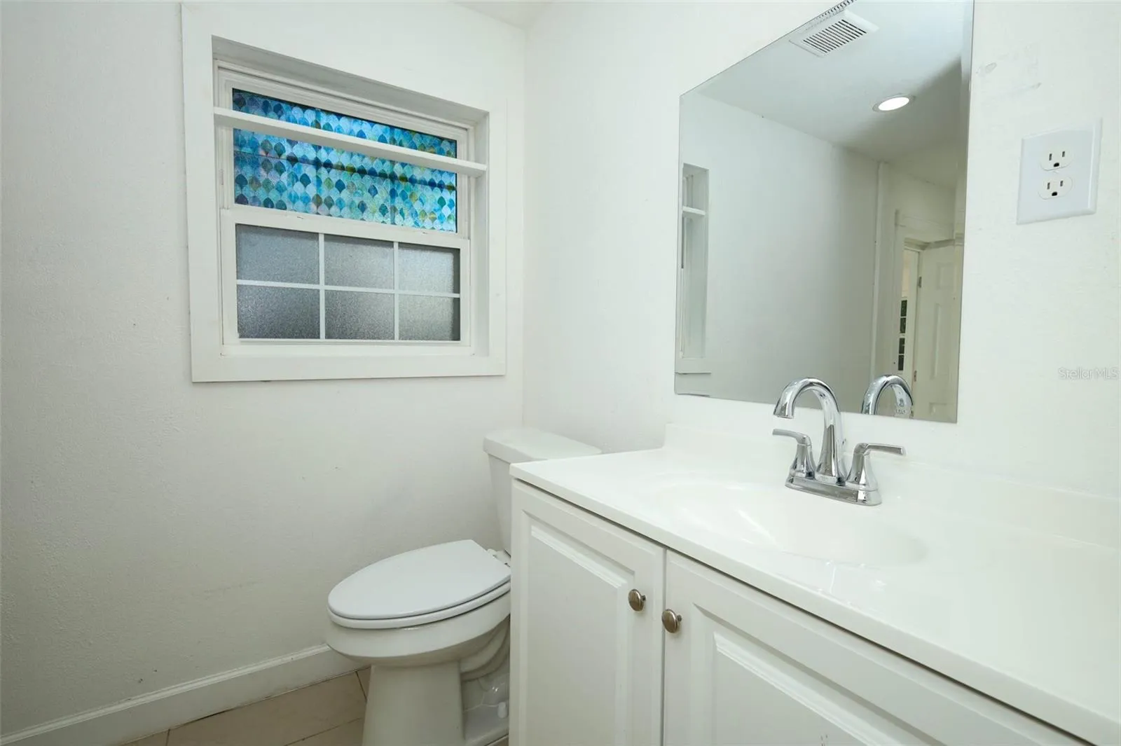 2nd bathroom