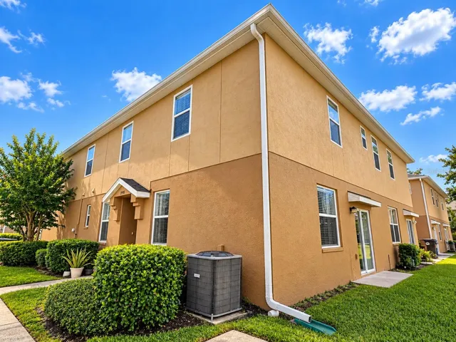 Townhome with side exposure