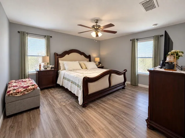 Spacious primary bedroom.