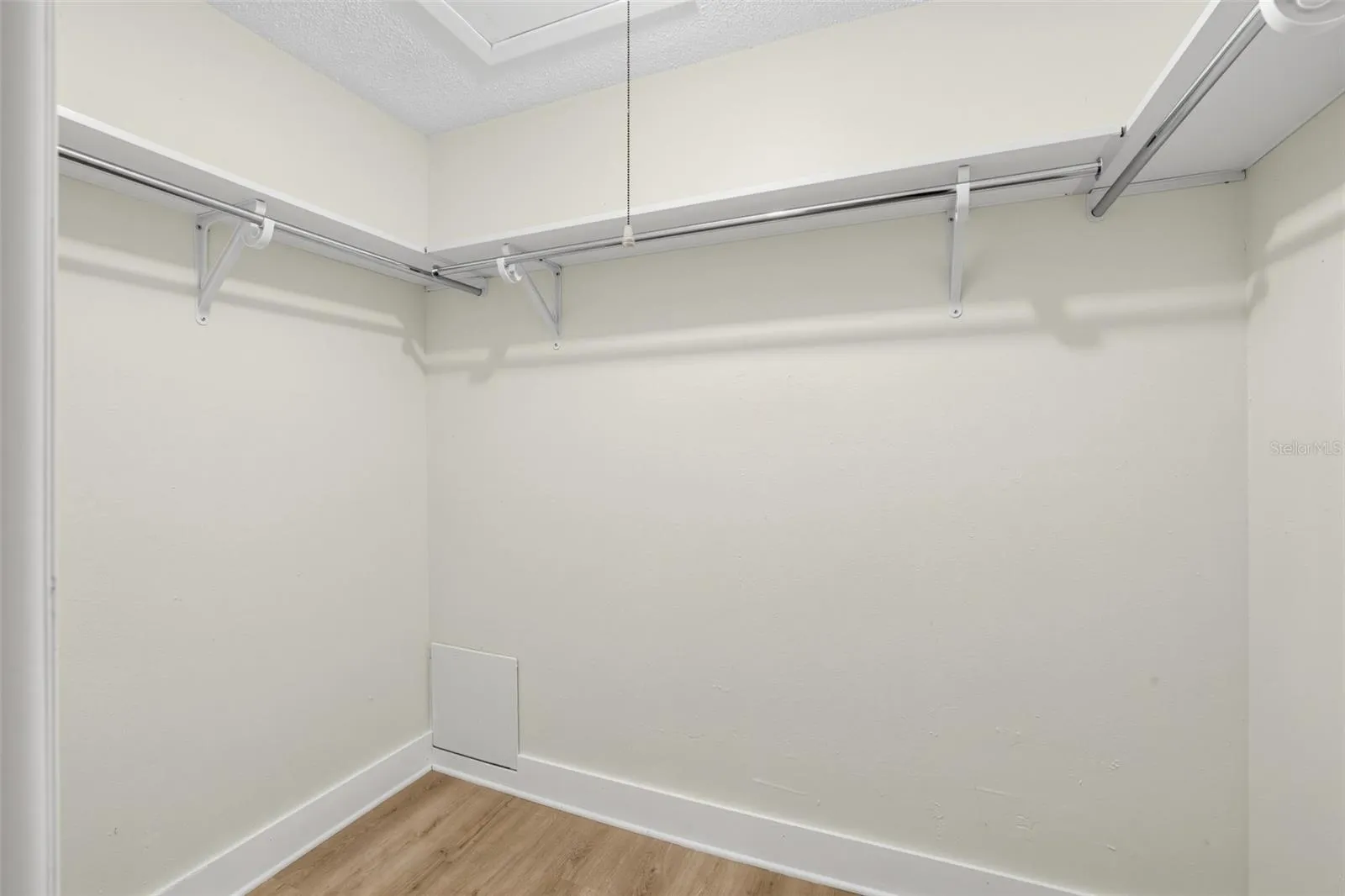 Walk in Closet