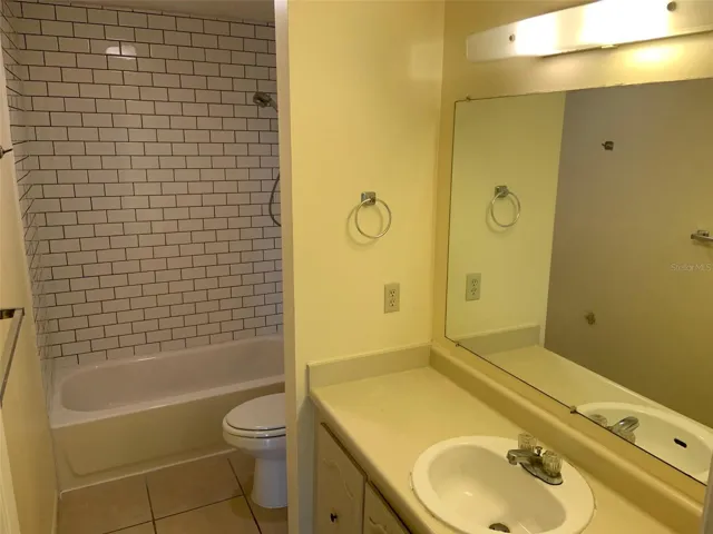 2nd Bathroom